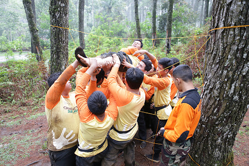 Buat Tim Kamu Semakin Kompak Dengan Team Building Activities