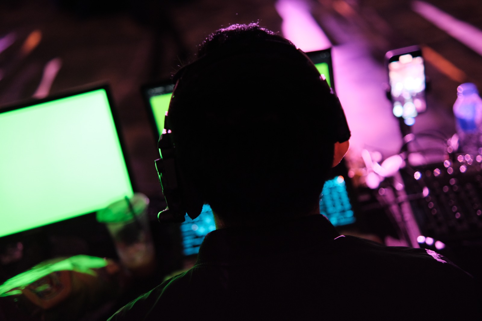 Tren Silent Event: Konsep Baru Hiburan Modern yang Ramah Lingkungan dan Efisien